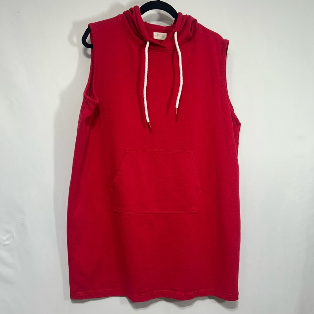 Red Sleeveless Hoodie tunic/dress with Front Pocket. Size XL. Cherry red.